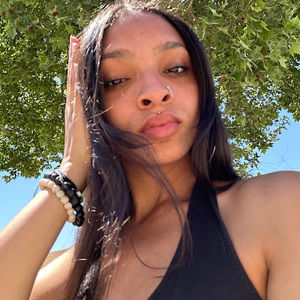 Meet your Posher, Isabella